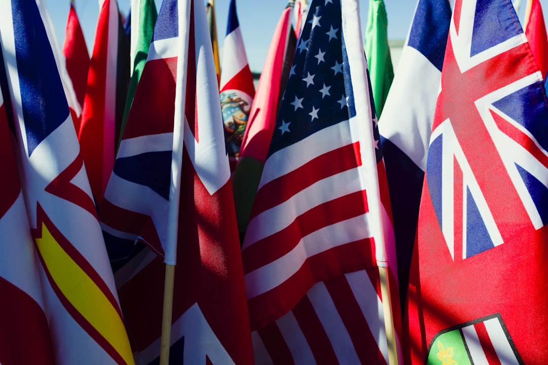 EU・米国・インド・日本のAI規制が非調和化し対話が求められる国際政策のイメージ
