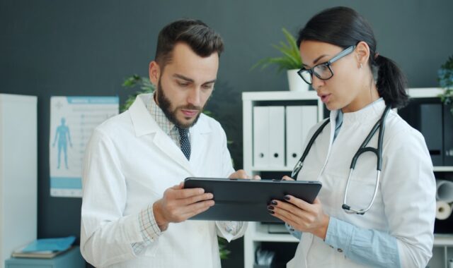 XCuresが4,600万ドル調達──AIで「汚れた医療記録」を整理する市場の可能性と日本への示唆