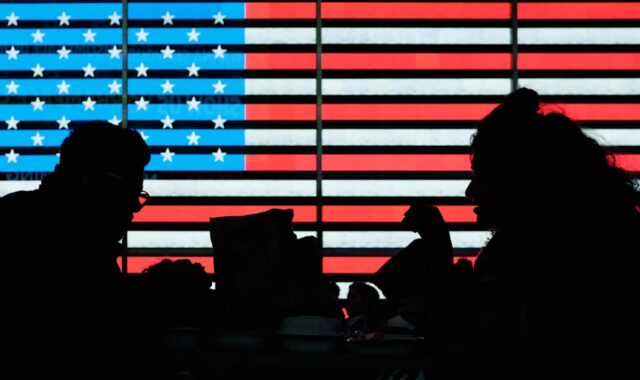 トランプ政権がOpenAIへ出資検討──米国AI支配権争いが激化、日本企業への示唆
