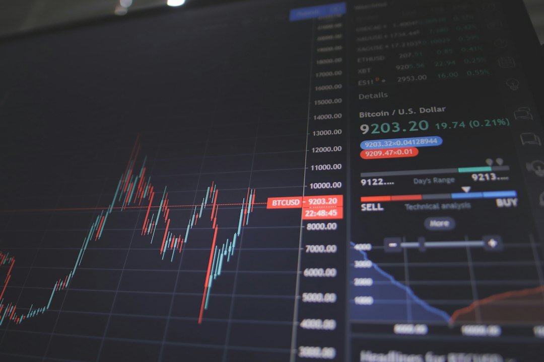 AI推論インフラの投資家が市場動向を分析する様子のイメージ