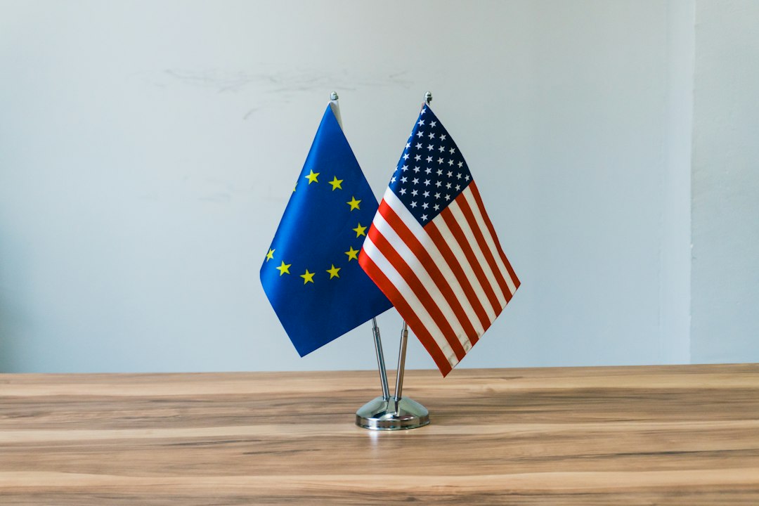 EU AI Actとカリフォルニア AI 規制の比較を示す法制度のイメージ