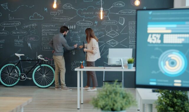 カリフォルニアがAIによる解雇・感情推定を禁止——職場AI規制の全容と日本企業の実務影響10項